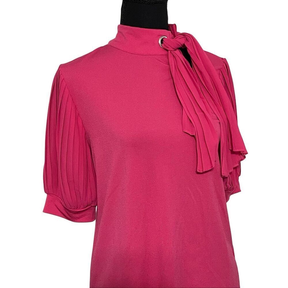 Cable and Gauge Women’s S/S Blouse - Picture 2 of 15